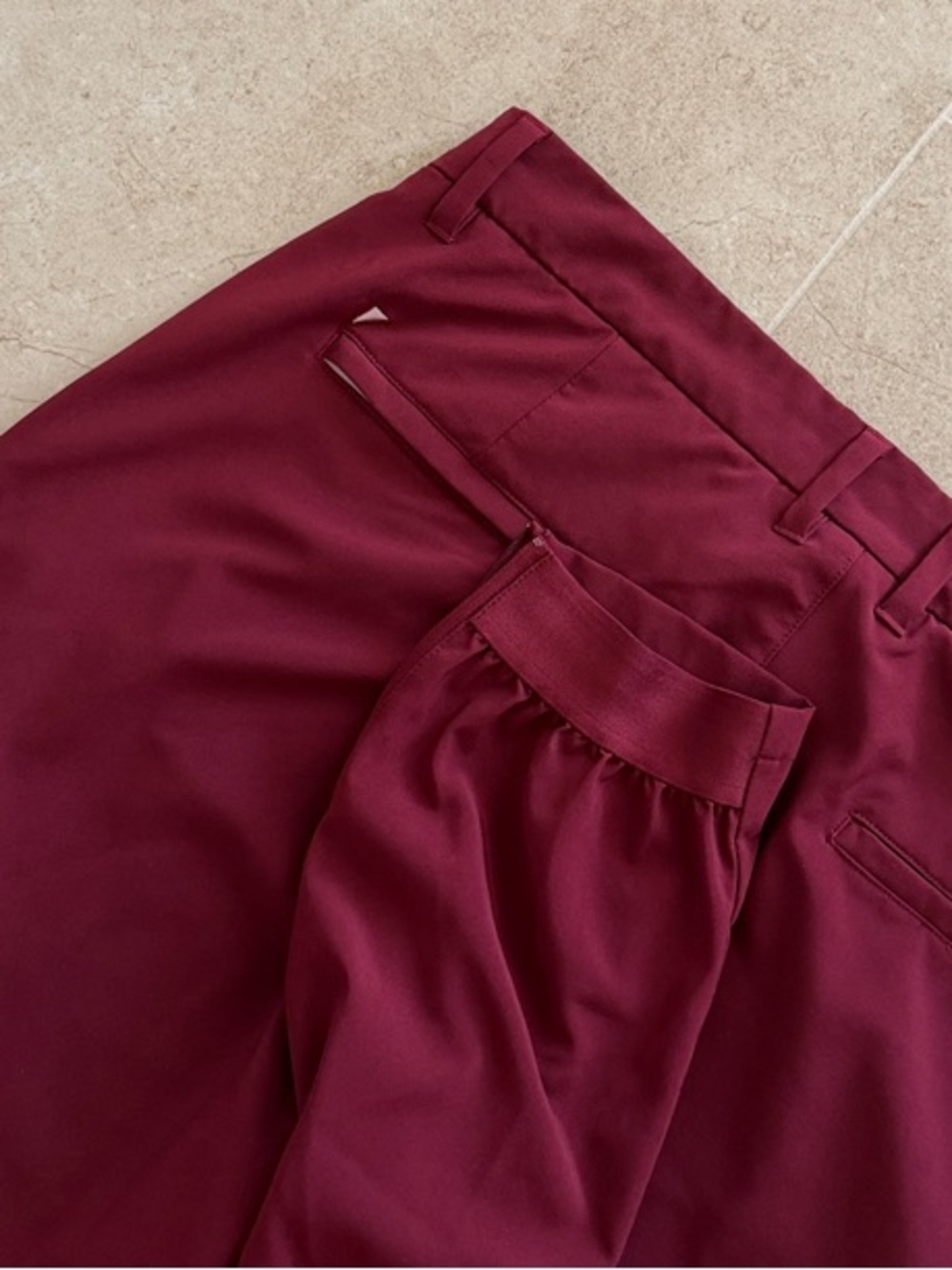 Men's Burgundy Primo Golf Joggers - Picture 2 of 5